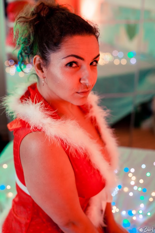 carmina-camgirl-noel